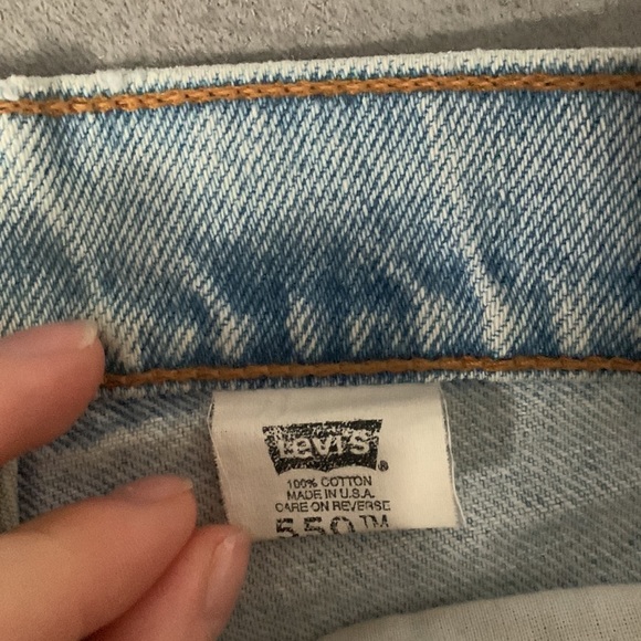 Levi high waisted denim shorts - Picture 2 of 3